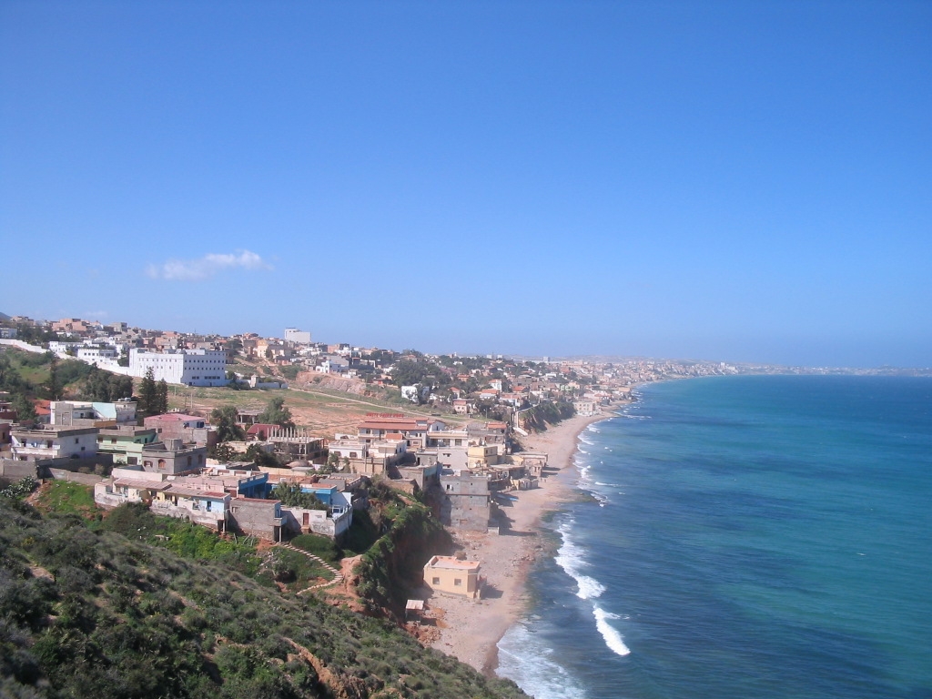Vue d’Aïn El Turck sur le littoral oranais